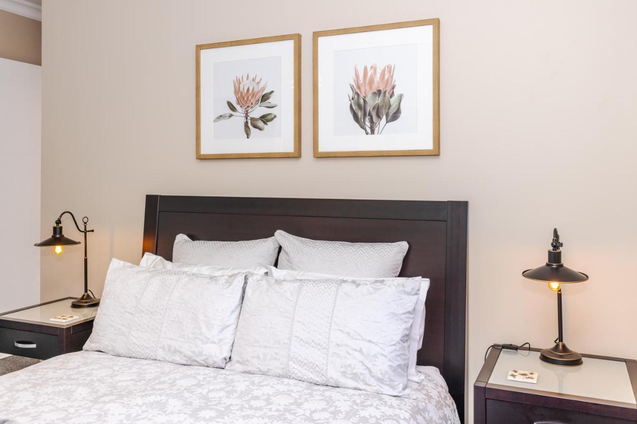 Sweet Magnolia 1 Or 2 Bedroom Suite St Kilda Cambridge With Complimentary Continental Breakfast Bagian luar foto