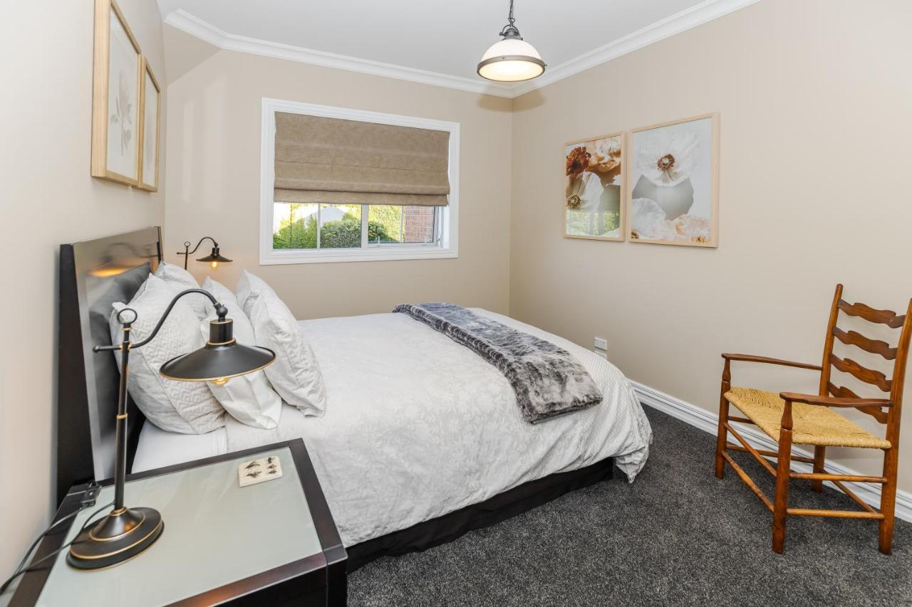 Sweet Magnolia 1 Or 2 Bedroom Suite St Kilda Cambridge With Complimentary Continental Breakfast Bagian luar foto